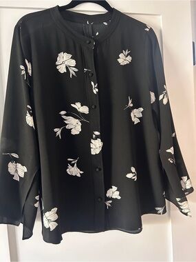 Vince Camuto Black Blouse with White Floral Print, split flared sleeves